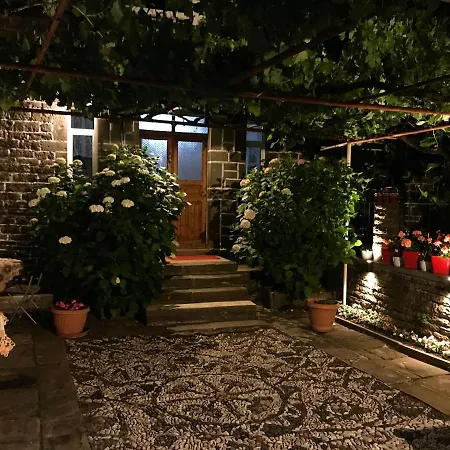 Guest house The Mosaic House - Shtepia Me Mozaik Permet