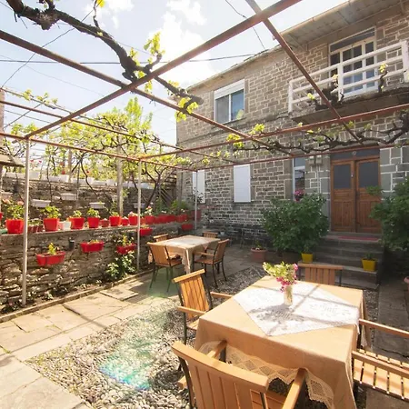 The Mosaic House - Shtepia Me Mozaik Permet