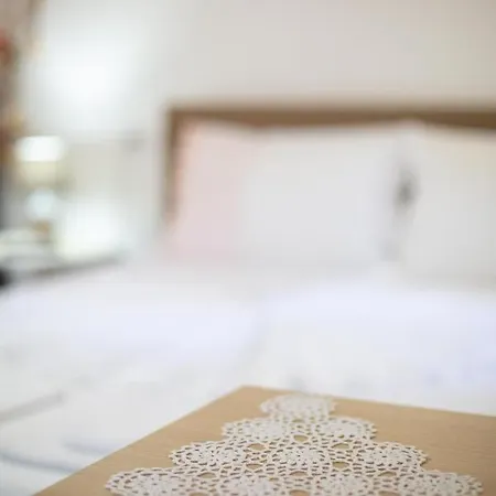 Pensjonat The Mosaic House - Shtepia Me Mozaik