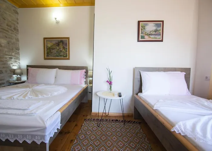 The Mosaic House - Shtepia Me Mozaik 4* Përmet
