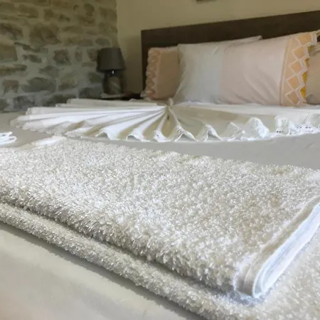 Casa de hóspedes The Mosaic House - Shtepia Me Mozaik Përmet