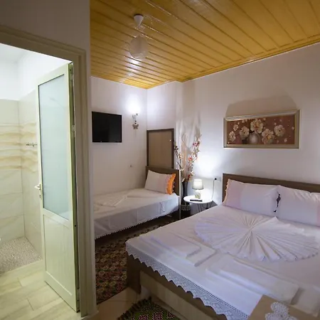 The Mosaic House - Shtepia Me Mozaik Casa de hóspedes Përmet