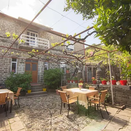בית הארחה The Mosaic House - Shtepia Me Mozaik Përmet