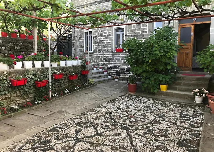 The Mosaic House - Shtepia Me Mozaik 招待所